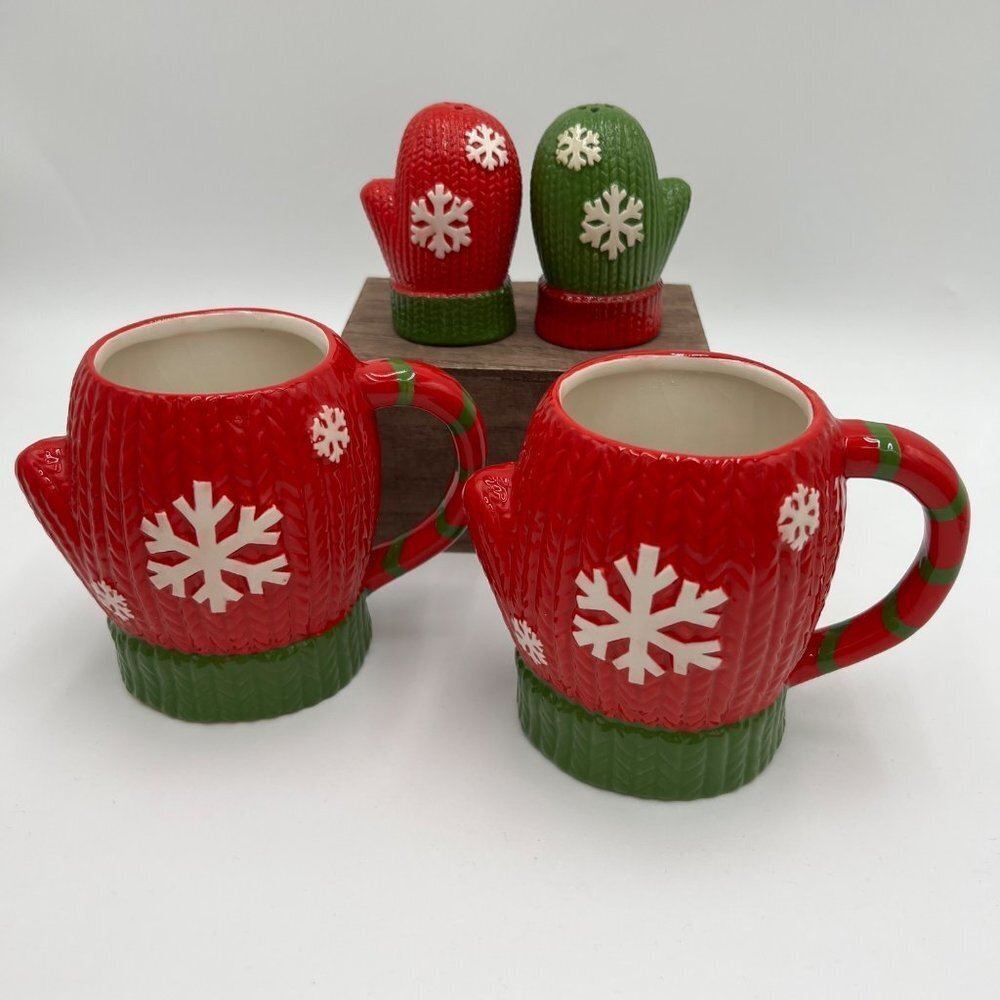 Home essentials mitten mugs cups salt and pepper set red green Holiday Winter
